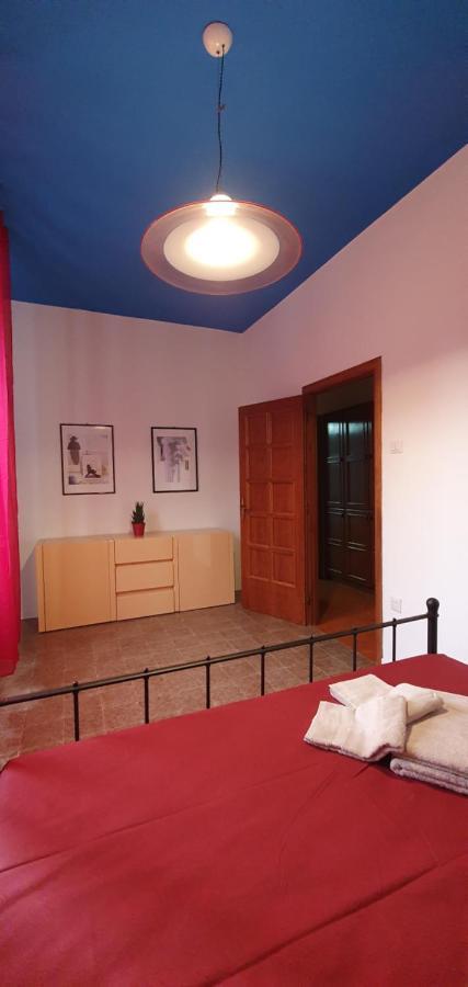 Apartamento 2 Bed Flat Centre & Stadio Free Parking Terni Exterior foto